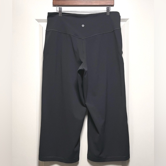 EUC Lululemon Athletica Align High Rise Wide Leg Crop Pants Graphite Grey 14 - Picture 3 of 7